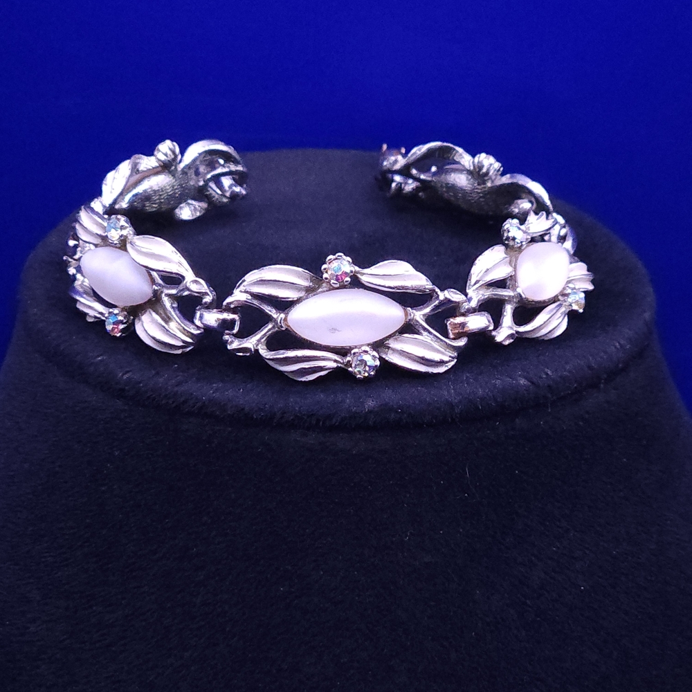 Vintage Silver-tone Floral Link Bracelet